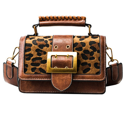 Vintage Faux Leather Wide Shoulder Strap Women Handbag Crossbody Messenger Bag
Vintage Faux Leather Wide Shoulder Strap Women Handbag Crossbody Messenger Bag