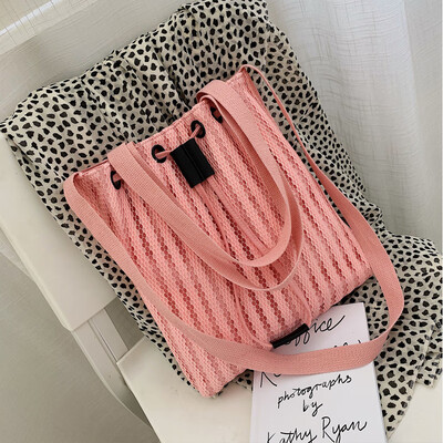 Women 2019 spring&summer new Chaohan version of shoulder bag personality simple leisure women oblique satchel handbag
Women 2019 spring&summer new Chaohan version of shoulder bag personality simple leisure women oblique satchel handbag