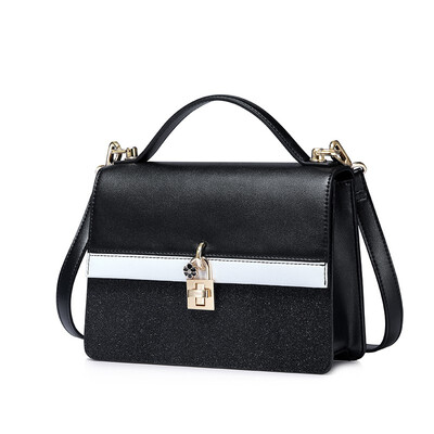 Marsoul shoulder bag Messenger bag female handbag small square bag ladies pink leather shoulder bag Messenger bag
Marsoul shoulder bag Messenger bag female handbag small square bag ladies pink leather shoulder bag Messenger bag