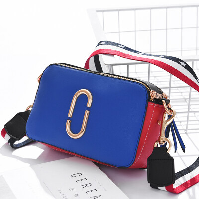 On the New Female Trend Korean Edition Girls Fashion Baitao Ladies One Shoulder Slant Square Bag Simple
On the New Female Trend Korean Edition Girls Fashion Baitao Ladies One Shoulder Slant Square Bag Simple