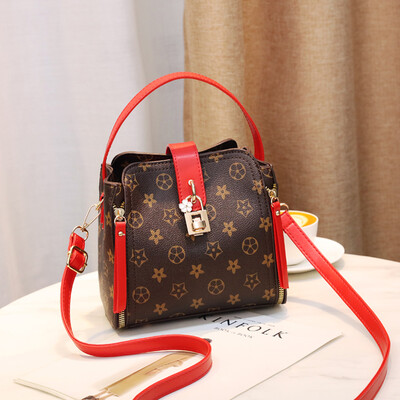 Xia Shang-xin lady bag with diagonal bag lady Xiaochao Korean version of simple 100 sets of fashionable printing Bucket Bag
Xia Shang-xin lady bag with diagonal bag lady Xiaochao Korean version of simple 100 sets of fashionable printing Bucket Bag