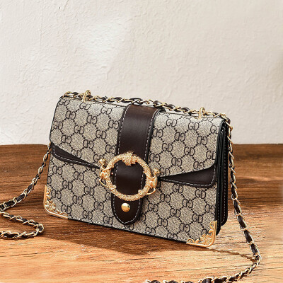On the new female tide Korean version of Joker small square bag fashion chain bag shoulder Messenger bag leisure
On the new female tide Korean version of Joker small square bag fashion chain bag shoulder Messenger bag leisure