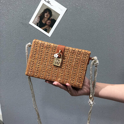 Ins super fire bag female 2018 new tide weaving shoulder slung small square bag Korean version of the box straw bag
Ins super fire bag female 2018 new tide weaving shoulder slung small square bag Korean version of the box straw bag