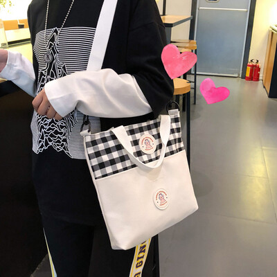 Joker on the new small bag fashion plaid canvas bag handbag 2019 new Messenger bag girl Japanese shoulder bag
Joker on the new small bag fashion plaid canvas bag handbag 2019 new Messenger bag girl Japanese shoulder bag