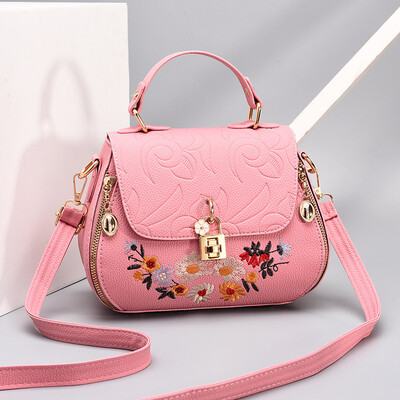 2019 spring&summer new womens bag handbag Korean version of the simple pillow bag cool tide shoulder bag Messenger bag
2019 spring&summer new womens bag handbag Korean version of the simple pillow bag cool tide shoulder bag Messenger bag