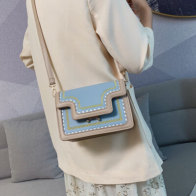 Ins fashion Korean version of the female handbag 2019 popular bag fresh wild summer small square bag Messenger bag
Ins fashion Korean version of the female handbag 2019 popular bag fresh wild summer small square bag Messenger bag