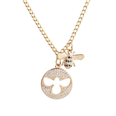 Small Bee Inlaid Rhinestone Pendant Necklace Cover Couple Temperament Clavicone Chain Creative Jewellery Festival Gift
Small Bee Inlaid Rhinestone Pendant Necklace Cover Couple Temperament Clavicone Chain Creative Jewellery Festival Gift