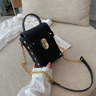 Ins simple mobile phone small bag fashion frosted rivet bag new 2019 womens small square bag shoulder Messenger bag
Ins simple mobile phone small bag fashion frosted rivet bag new 2019 womens small square bag shoulder Messenger bag