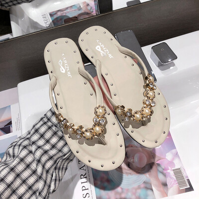 Ins port style slippers summer Korean version 100 water drill flat foot flip character drag chic fairy
Ins port style slippers summer Korean version 100 water drill flat foot flip character drag chic fairy