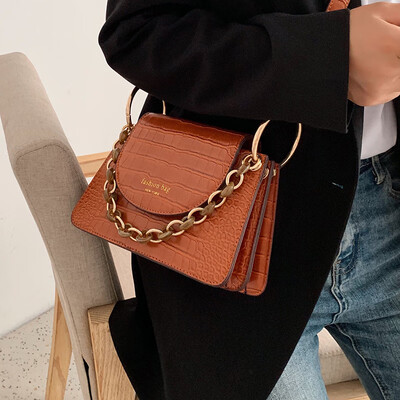 Singapore niche bag female 2019 new fashion crocodile pattern wild chain shoulder Messenger bag small square bag
Singapore niche bag female 2019 new fashion crocodile pattern wild chain shoulder Messenger bag small square bag