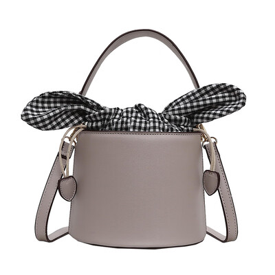 New Spring&Summer Women Bucket Messenger Bag Girl PU Leather Fashion Shoulder Womens Small Cute Handbag Bow Crossbody Bag
New Spring&Summer Women Bucket Messenger Bag Girl PU Leather Fashion Shoulder Womens Small Cute Handbag Bow Crossbody Bag