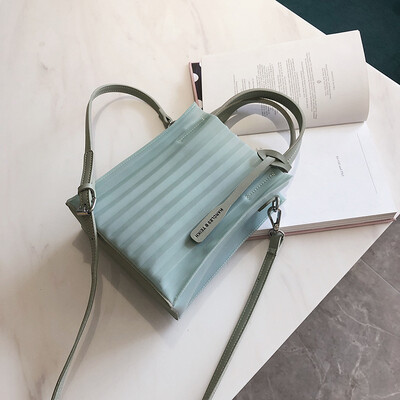 Qiao Bani 2019 new Korean chic fashion solid color pleats mother bag shoulder bag diagonal cross trend handbags
Qiao Bani 2019 new Korean chic fashion solid color pleats mother bag shoulder bag diagonal cross trend handbags