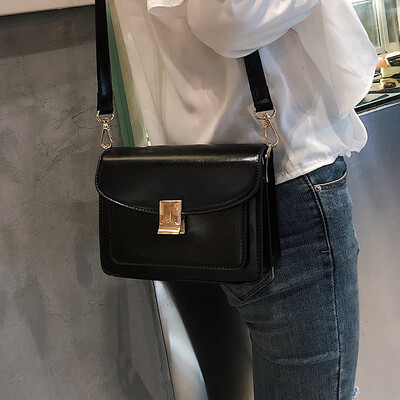 2019 popular womens bag new wave fashion shoulder bag net red packet texture messenger bag wild foreign small square bag
2019 popular womens bag new wave fashion shoulder bag net red packet texture messenger bag wild foreign small square bag