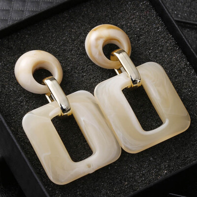 2019 Trendy Irregular Resin Dangle Earrings For Women Statement Long Big Geometric Dangling Earring Female Jewelry
2019 Trendy Irregular Resin Dangle Earrings For Women Statement Long Big Geometric Dangling Earring Female Jewelry