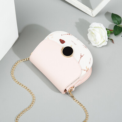 Summer female fresh summer 2019 tide Korean version of Joker shoulder slung fashion texture saddle bag
Summer female fresh summer 2019 tide Korean version of Joker shoulder slung fashion texture saddle bag