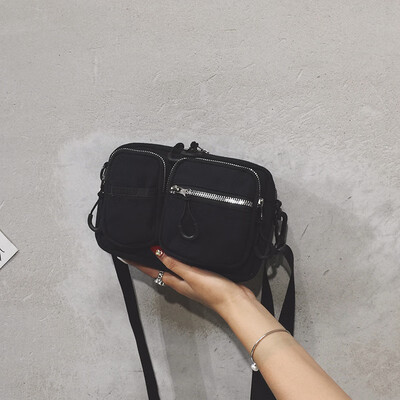 Ins super fire small bag female new 2019 summer fashion wild small square bag Korean version of the canvas slung shoulder bag