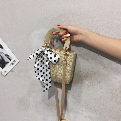 2019 Women Summer Straw Rattan Bag Fashion Scarf Bow Beach Bag Woven Knitting Solid Wood Wild Shoulder Messenger Bag Bohemian
2019 Women Summer Straw Rattan Bag Fashion Scarf Bow Beach Bag Woven Knitting Solid Wood Wild Shoulder Messenger Bag Bohemian