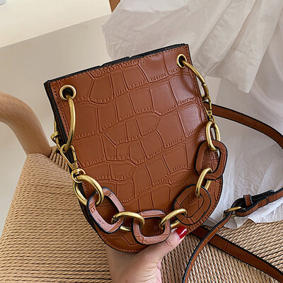 2019 new Korean version of crocodile handbag single shoulder oblique satchel chain summer fashion U-shaped womens bag
2019 new Korean version of crocodile handbag single shoulder oblique satchel chain summer fashion U-shaped womens bag