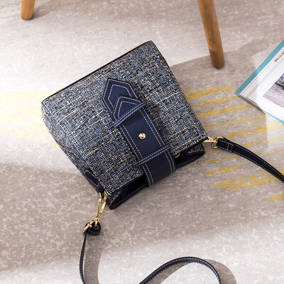 Summer girls Korean version of Joker casual messenger bag shoulder bucket bag fashion diagonal
Summer girls Korean version of Joker casual messenger bag shoulder bucket bag fashion diagonal