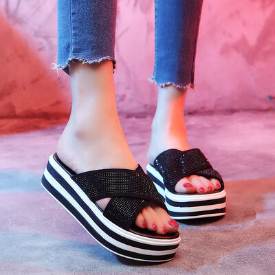 Muffin Slippers with Thick Bottom for Women Wearing Korean Chic Fashion Slippers in Summer Outside
Muffin Slippers with Thick Bottom for Women Wearing Korean Chic Fashion Slippers in Summer Outside