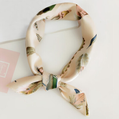 Silk Scarf Women Spring Summer Retro Scarf Multicolor Head Scarf Stripe Design Print Kerchief Woman Neck Shawl Wraps Echarpe
Silk Scarf Women Spring Summer Retro Scarf Multicolor Head Scarf Stripe Design Print Kerchief Woman Neck Shawl Wraps Echarpe