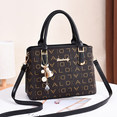 Female bag 2019 new bag female elegant stereotypes sweet fashion handbags slung shoulder bag
Female bag 2019 new bag female elegant stereotypes sweet fashion handbags slung shoulder bag