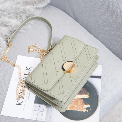 High-grade foreign lady bag Chaohuan version of inclined bag fashion embroidery chain single shoulder small square bag
High-grade foreign lady bag Chaohuan version of inclined bag fashion embroidery chain single shoulder small square bag