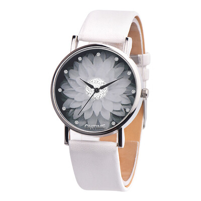 Hot Sale Brand Simple Trend Women Watches Elegant Lotus Print Rhinestone Watch Leather Strap Ladies Quartz Wristwatches Clock 50
Hot Sale Brand Simple Trend Women Watches Elegant Lotus Print Rhinestone Watch Leather Strap Ladies Quartz Wristwatches Clock 50