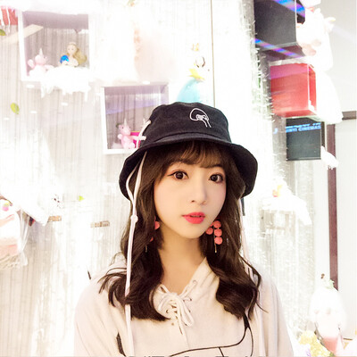 Hat female spring&summer large brim visor Korean fashion flat top ribbon fisherman Hat personalized graffiti basin Hat tide
Hat female spring&summer large brim visor Korean fashion flat top ribbon fisherman Hat personalized graffiti basin Hat tide