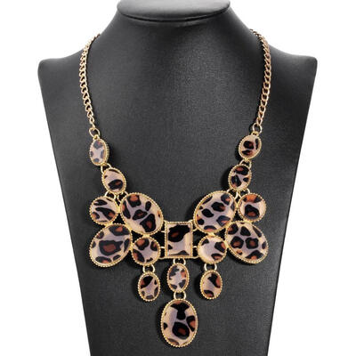 Hesiod Fashion Women Leopard Crystal Choker Necklace Charm Statement Pendant Necklaces for Ladies Wedding Party Jewelry Bijoux
Hesiod Fashion Women Leopard Crystal Choker Necklace Charm Statement Pendant Necklaces for Ladies Wedding Party Jewelry Bijoux