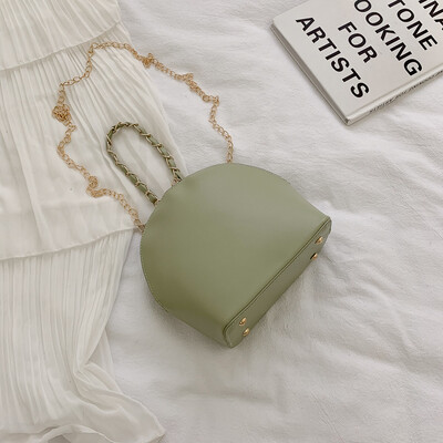 Chic Messenger bag female bag 2019 new fashion casual tide Korean version of the solid color port wind texture shoulder chain bag
Chic Messenger bag female bag 2019 new fashion casual tide Korean version of the solid color port wind texture shoulder chain bag