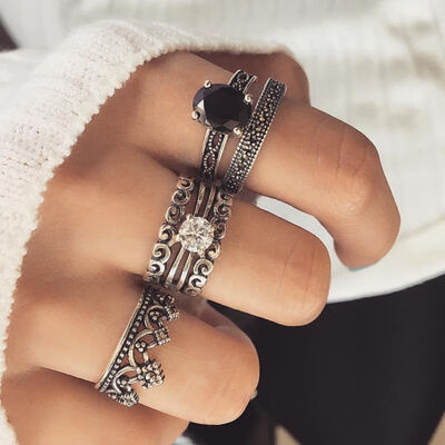 Women Alloy Silver Crown Vintage Personality Crown Vintage Rhinestone Jewelry Cross Carved 6 Sets Ornaments Fashion Rings
Women Alloy Silver Crown Vintage Personality Crown Vintage Rhinestone Jewelry Cross Carved 6 Sets Ornaments Fashion Rings