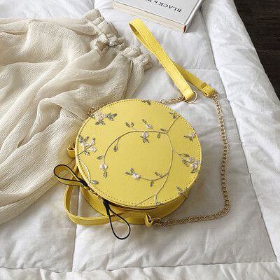 2019 new wild portable small round bag female chic embroidered Sen fairy neon bag fashion chain shoulder bag
2019 new wild portable small round bag female chic embroidered Sen fairy neon bag fashion chain shoulder bag