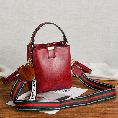 Spring bag womens new wave Korean fashion Joker womens bucket bag shoulder bag retro diagonal bag
Spring bag womens new wave Korean fashion Joker womens bucket bag shoulder bag retro diagonal bag