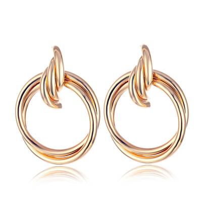 EK638 Hollow Oversized Round Metal Drop Earring for Women Statement Earrings Geometry Pendientes Wedding Jewelry Party Wholesale
EK638 Hollow Oversized Round Metal Drop Earring for Women Statement Earrings Geometry Pendientes Wedding Jewelry Party Wholesale
