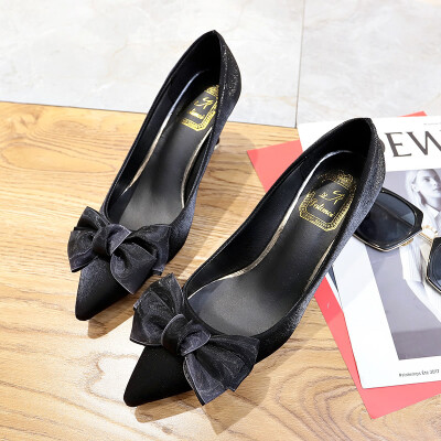 Net red shallow bow shoes women 2019 spring new Korean version of wild pointed cat with fairy high heels
Net red shallow bow shoes women 2019 spring new Korean version of wild pointed cat with fairy high heels