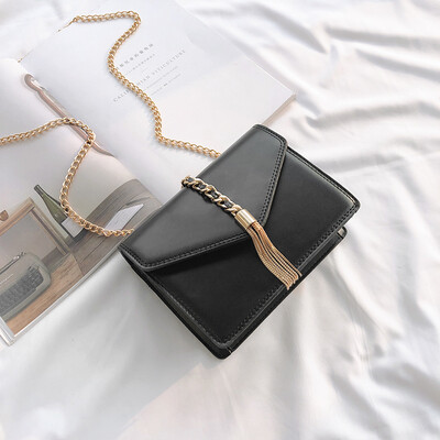 Summer small bag female 2019 new Korean version of the wild chic chain shoulder Messenger bag sleek minimalist small square bag
Summer small bag female 2019 new Korean version of the wild chic chain shoulder Messenger bag sleek minimalist small square bag