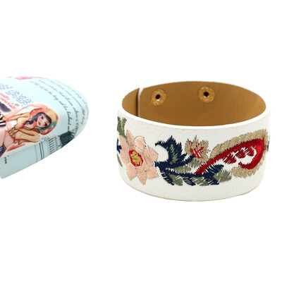 New Fashion Style Bracelet Embroidered Flower Leather Wide Bracelet Womens Snap Bracelet
New Fashion Style Bracelet Embroidered Flower Leather Wide Bracelet Womens Snap Bracelet