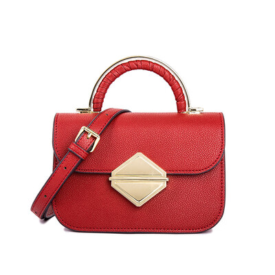 Bag female 2019 new tide hand shoulder bag Messenger bag small ck female bag simple wild limited lock small square bag
Bag female 2019 new tide hand shoulder bag Messenger bag small ck female bag simple wild limited lock small square bag