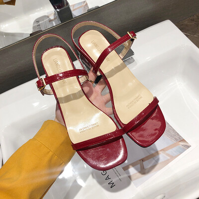 Chic Fairy Wind Sandals Womens Summer Simple Temperament Coarse Heels Gentle Evening Shoes
Chic Fairy Wind Sandals Womens Summer Simple Temperament Coarse Heels Gentle Evening Shoes