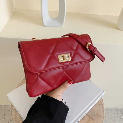Rhombog chain bag network celebrity retro lock bag chic new 2019 simple female bag oblique satchel bag
Rhombog chain bag network celebrity retro lock bag chic new 2019 simple female bag oblique satchel bag