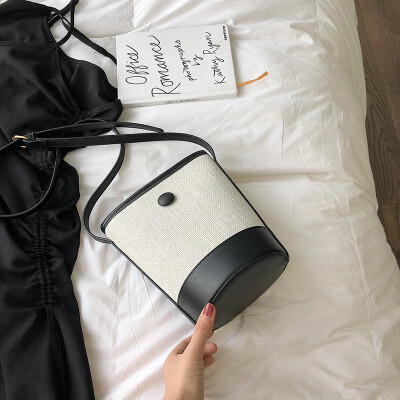 Summer new color small bag female 2019 new wave Korean version of the wild single shoulder slung fashion casual bucket bag
Summer new color small bag female 2019 new wave Korean version of the wild single shoulder slung fashion casual bucket bag
