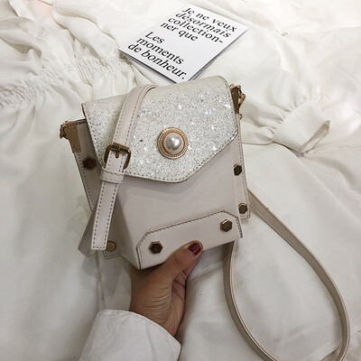 New small bag handbags new 2019 Korean version of sequins shoulder small square bag net red black bag texture Messenger bag
New small bag handbags new 2019 Korean version of sequins shoulder small square bag net red black bag texture Messenger bag