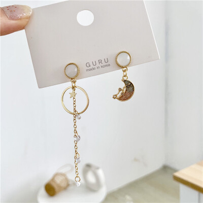 Aretes de mujer modernos 2018 new design star moon pendant earrings fashion wild minimalist jewelry Korean earrings for women
Aretes de mujer modernos 2018 new design star moon pendant earrings fashion wild minimalist jewelry Korean earrings for women