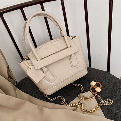 Senior retro small bag women 2019 new wave Korean Joker chain Messenger bag temperament portable shoulder bag
Senior retro small bag women 2019 new wave Korean Joker chain Messenger bag temperament portable shoulder bag