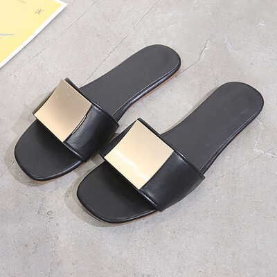 Women with slippers wearing Korean version of "Baitao" one-word slipper with soft sole beach shoes chic sandals outside summer
Women with slippers wearing Korean version of "Baitao" one-word slipper with soft sole beach shoes chic sandals outside summer