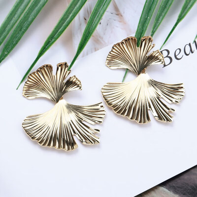 2019 Hot Sale Women Heart Drop Earrings Girl Gift Flower Leaf Pendant Statement Earring Fashion Party Jewelry bijoux Orecchini
2019 Hot Sale Women Heart Drop Earrings Girl Gift Flower Leaf Pendant Statement Earring Fashion Party Jewelry bijoux Orecchini