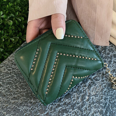2019 new Korean version wallet short retro rivets embroidered thread large capacity card bag womens wallet zero wallet
2019 new Korean version wallet short retro rivets embroidered thread large capacity card bag womens wallet zero wallet