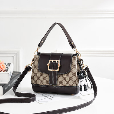 Summer single shoulder bag lady bag fashion large capacity bucket bag 100 Korean version oblique satchel bag
Summer single shoulder bag lady bag fashion large capacity bucket bag 100 Korean version oblique satchel bag