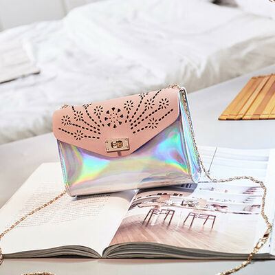 2019 New Style Patchwork Hollow Out Flap Women Hollow Holographic Bag Mini Transparent Tote Hologram Handbag Purse Laser
2019 New Style Patchwork Hollow Out Flap Women Hollow Holographic Bag Mini Transparent Tote Hologram Handbag Purse Laser